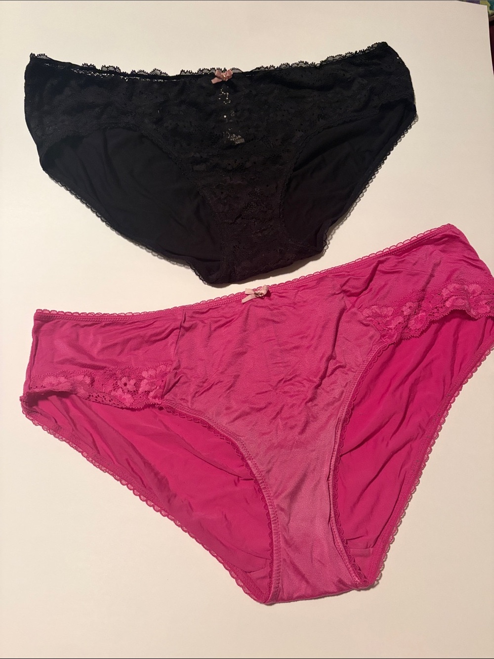 Victoria's Secret Body by Victoria Hiphugger/Hipster Black & Hot Pink Lace-Trim